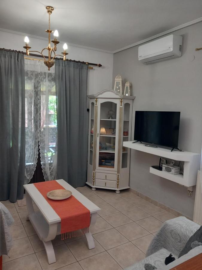 Poly'S Sea Side House Villa Koropi Buitenkant foto